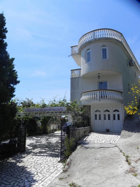 Apartments & Rooms Villa Anastasija Ulcinj Ngoại thất bức ảnh
